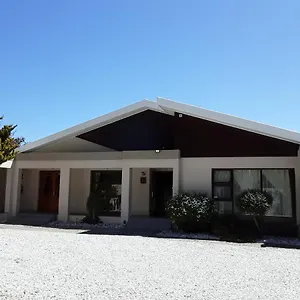 71-on-albert-guest-house.port-elizabeth-hotel.com/