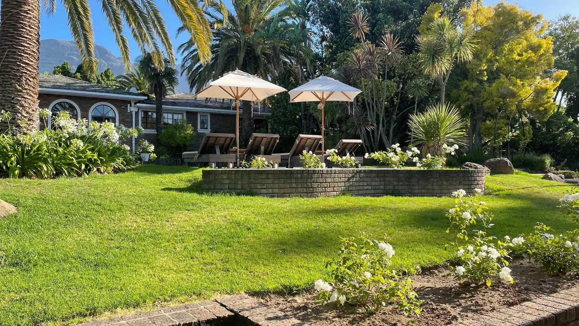 Boutique Villa Guesthouse Somerset West Guest house